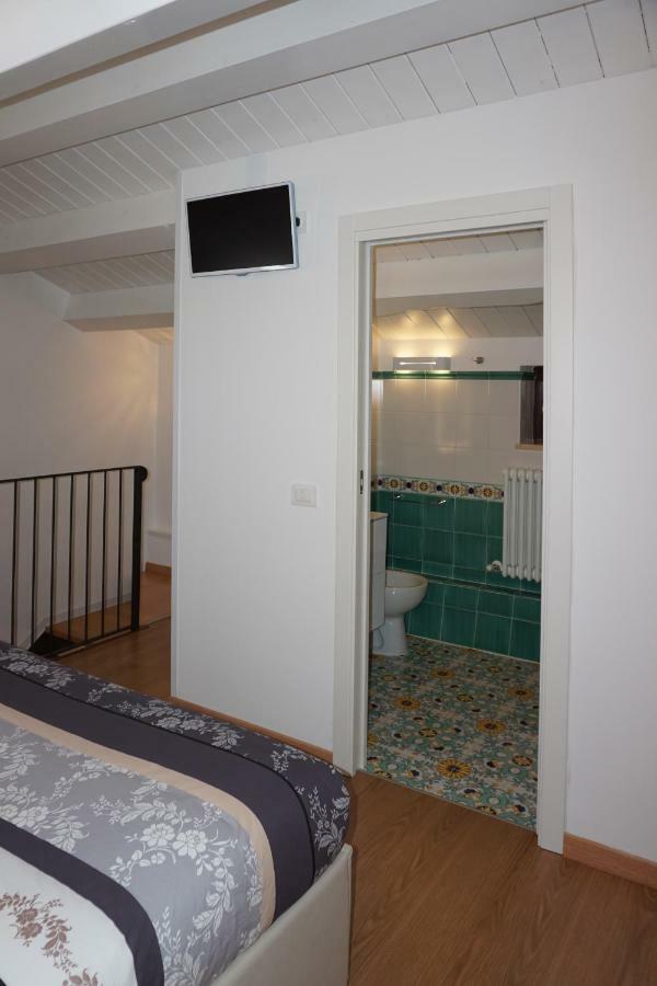 Casa Vacanze Torre Dei Gualtieri Villa Сан Бенедето дел Тронто Екстериор снимка