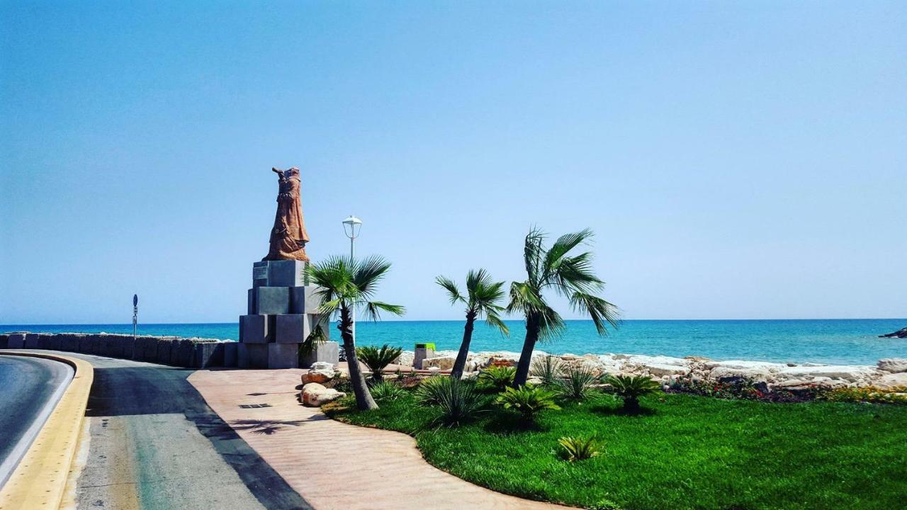 Casa Vacanze Torre Dei Gualtieri Villa Сан Бенедето дел Тронто Екстериор снимка